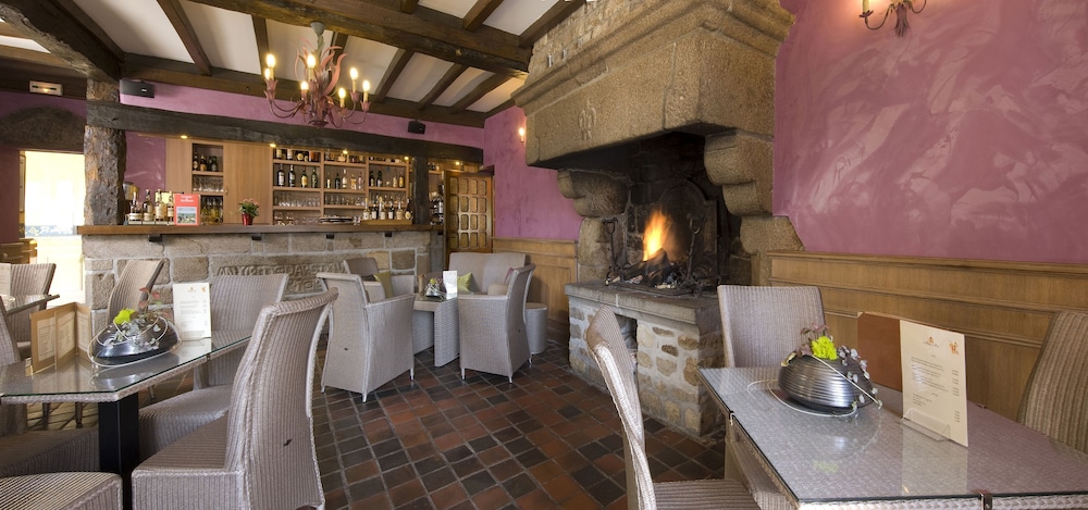 Relais Du Roy 38/51