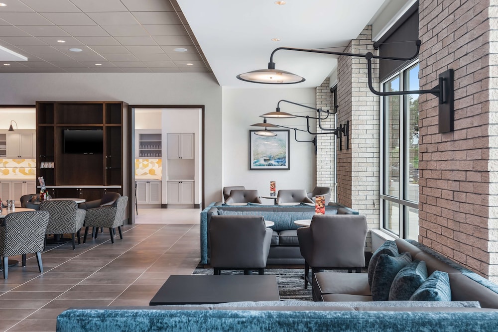 Hyatt Place Tampa/Wesley Chapel 40/61