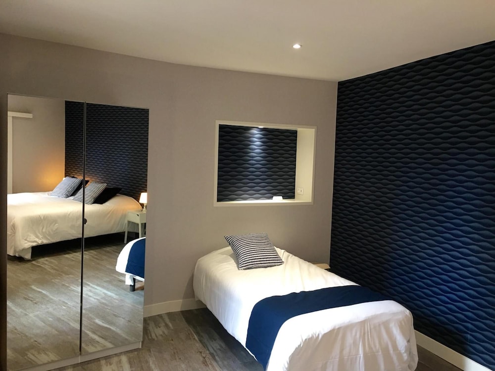Le Grand Hotel de L Esperance 37/52