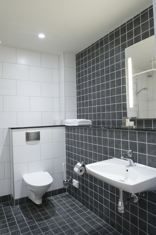 Hotel Bishops Arms Koping 57/60