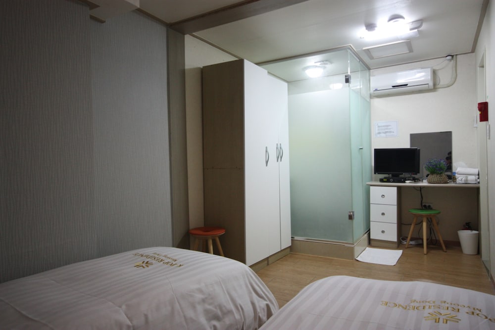 K Pop Residence I 26/75