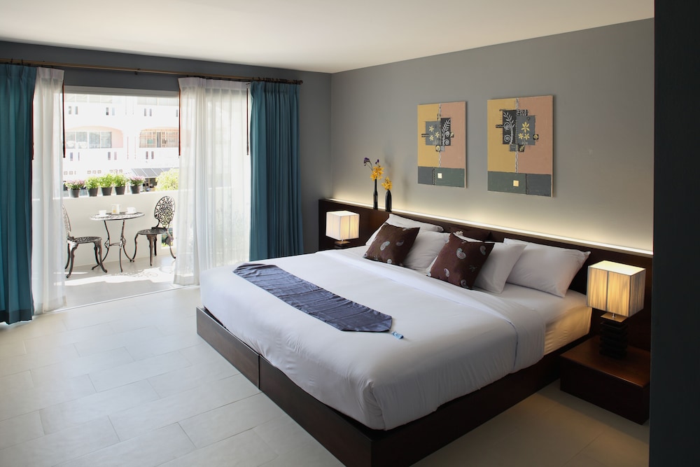 SUPERIOR, DOUBLE BED