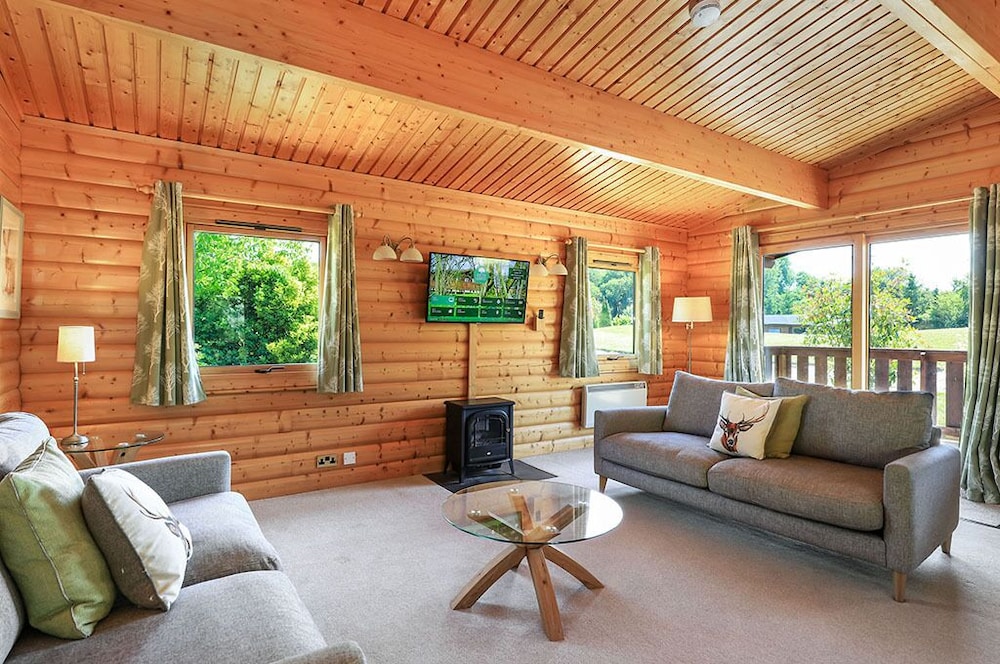 South Winchester Lodges 27/38