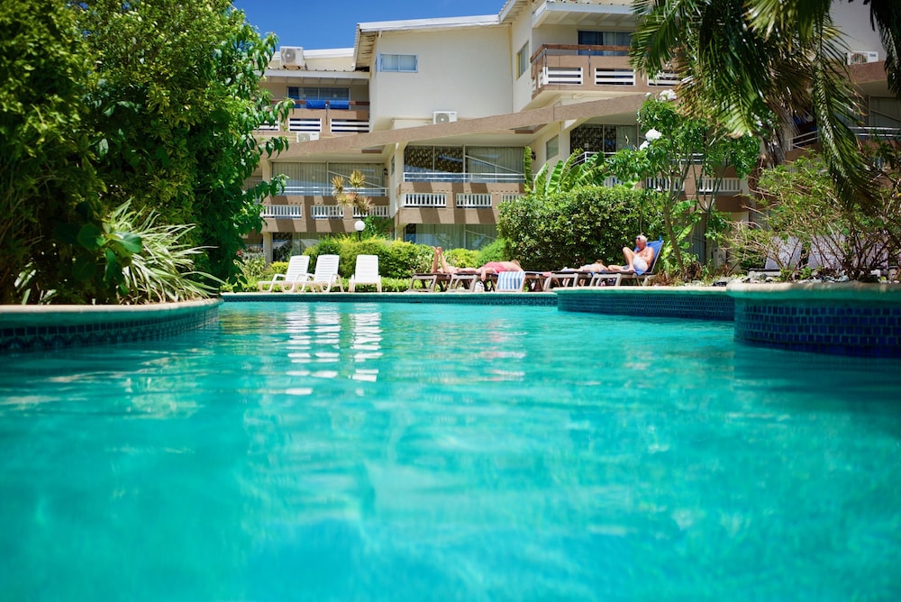 Tropikist Beach Hotel & Resort 4/65