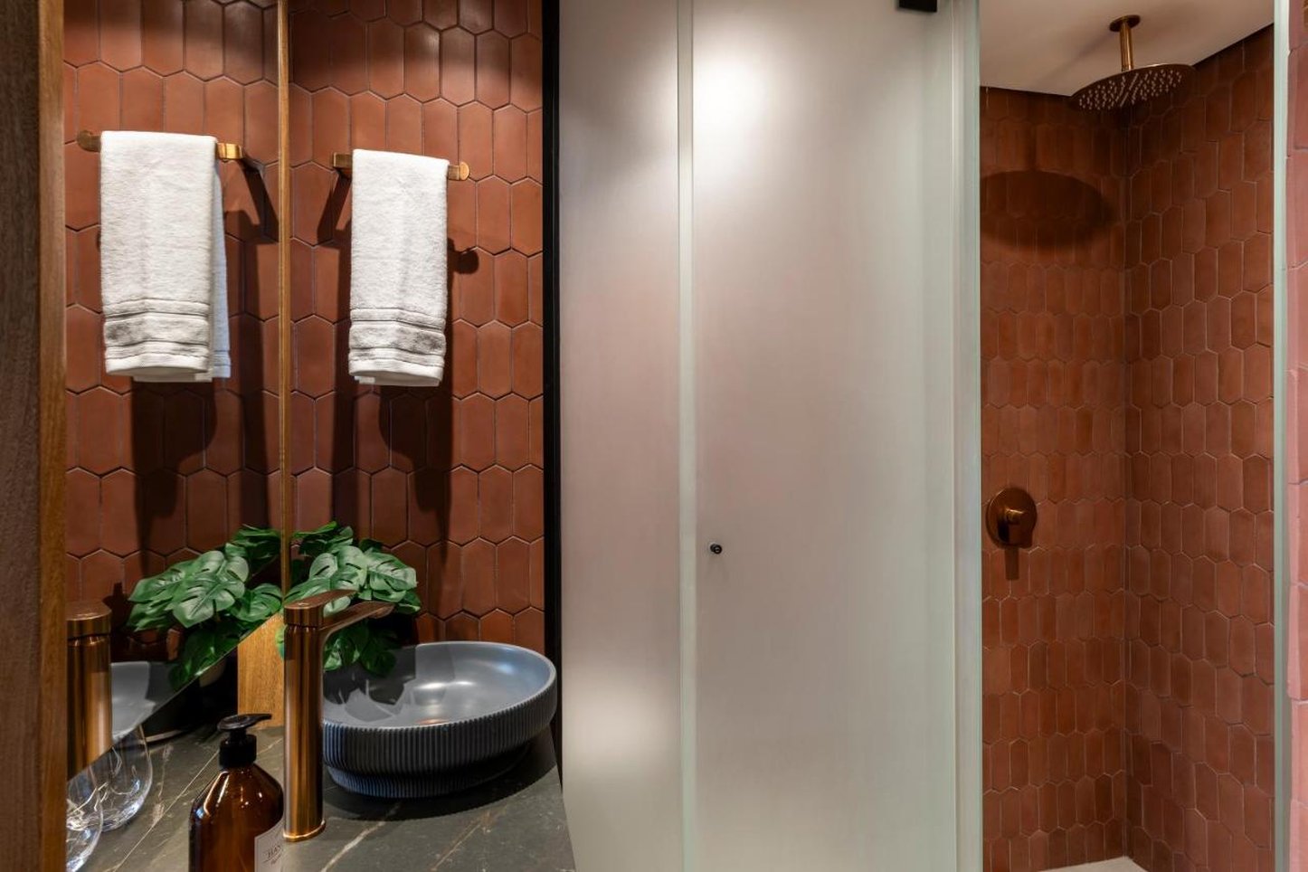 Heiss Hotel 43/46