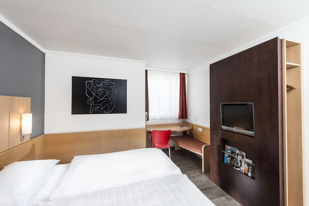 IBIS KASSEL MELSUNGEN 10/50