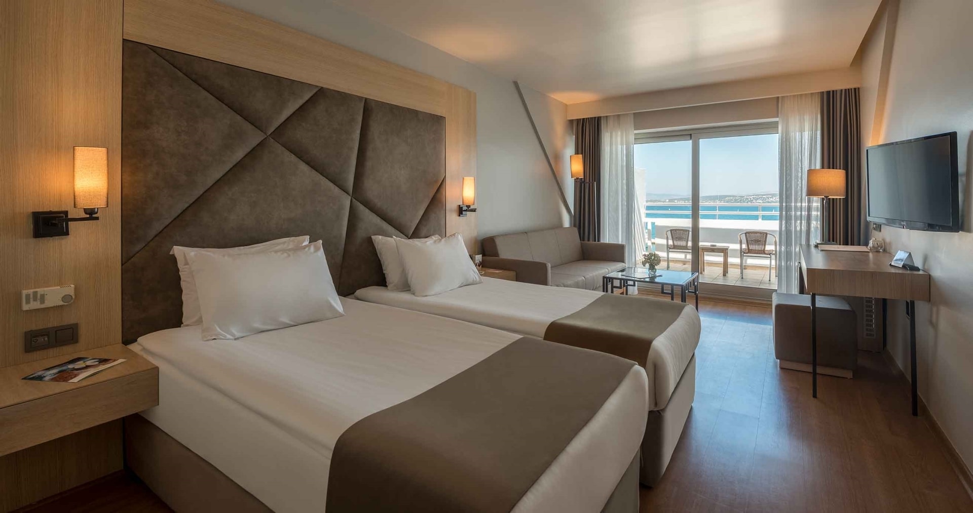 Deluxe, Single, Double Bed, Land View