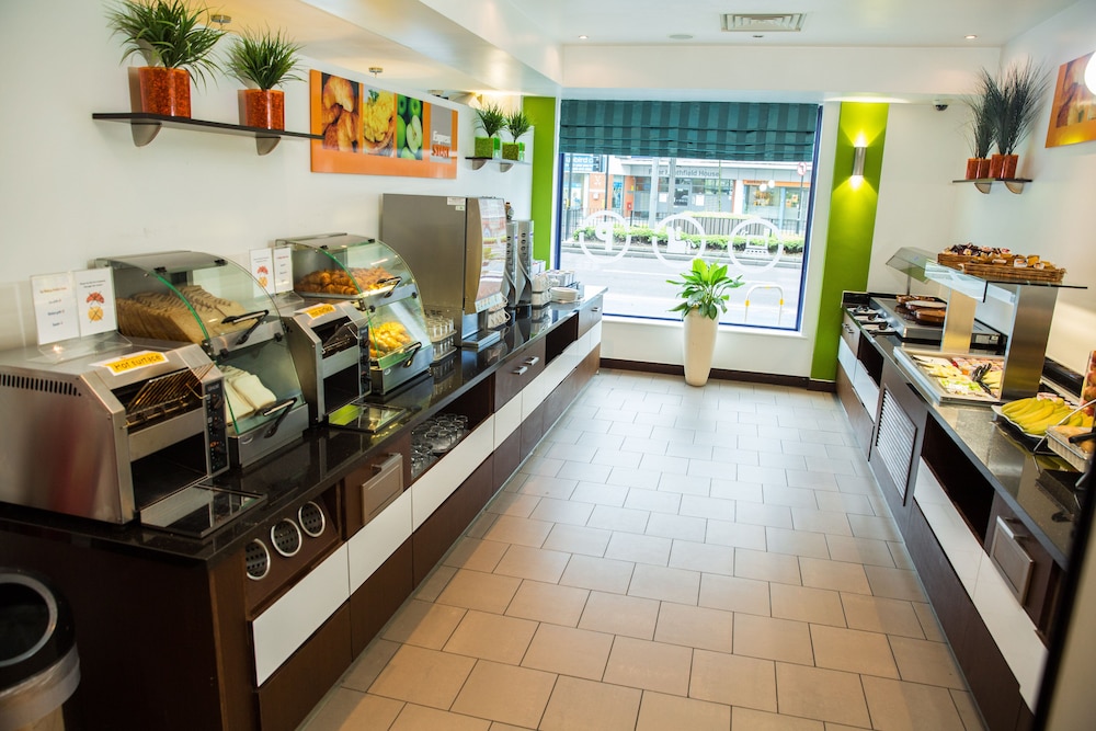 Holiday Inn Express London - Stratford by IHG 34/76