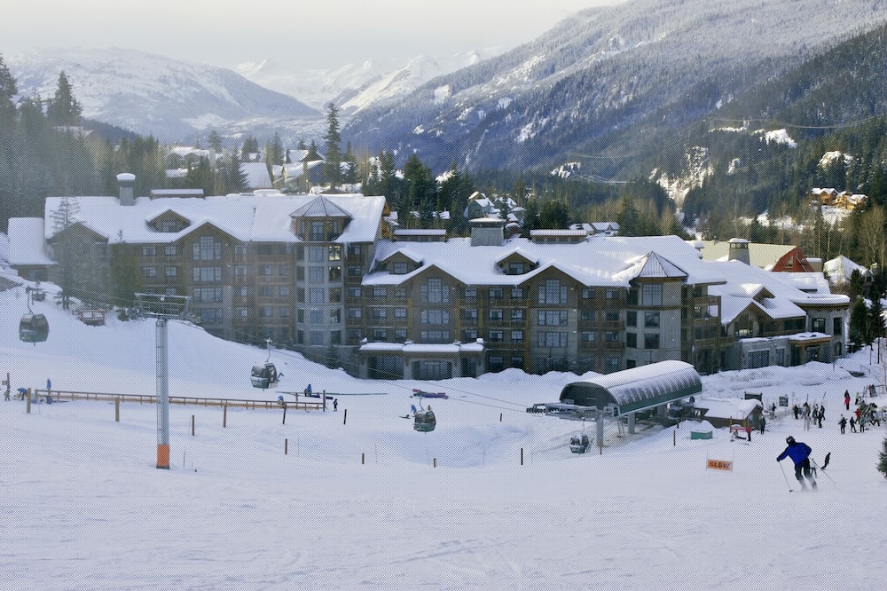 First Tracks Lodge 45/51