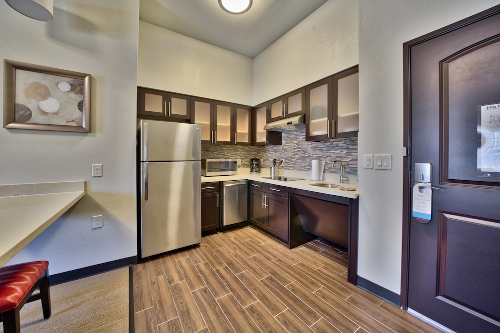 STAYBRIDGE SUITES LUBBOCK SOUTH 15/61