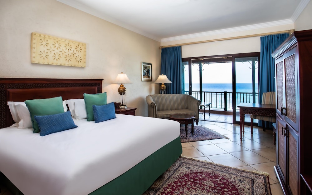 Avani Pemba Beach Hotel And Spa 24/80