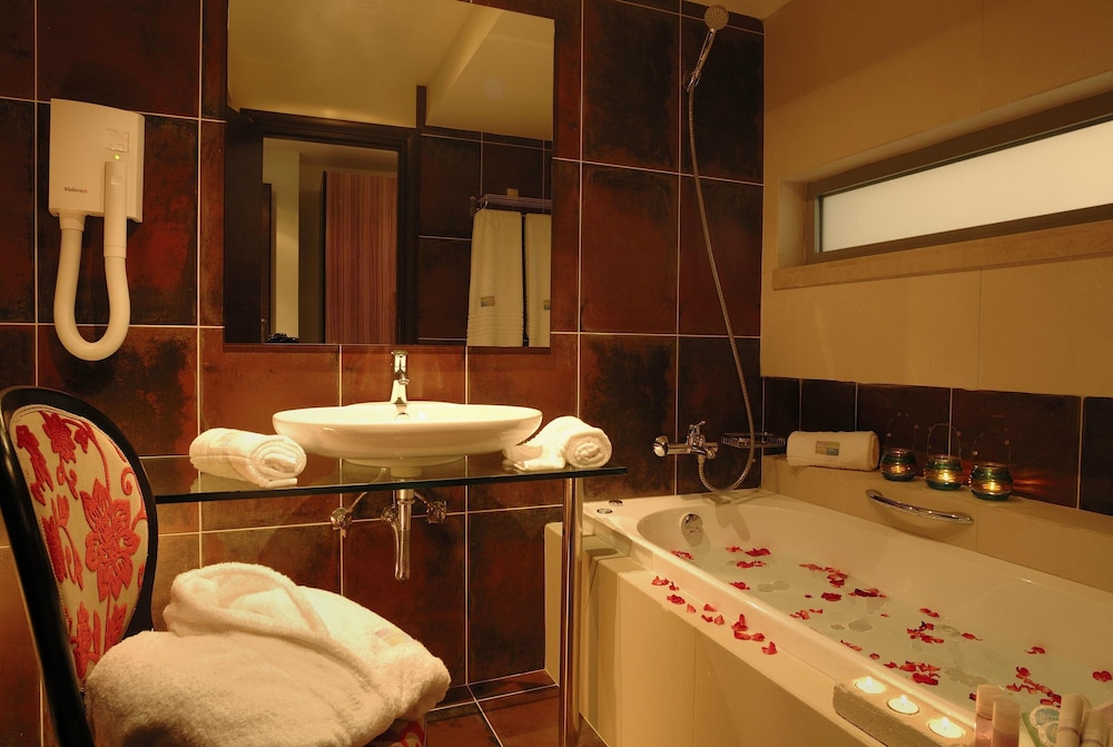 Angela Suites Boutique Hotel 61/61