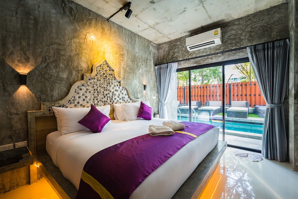 1 BEDROOM, DELUXE, DOUBLE BED, POOL VIEW