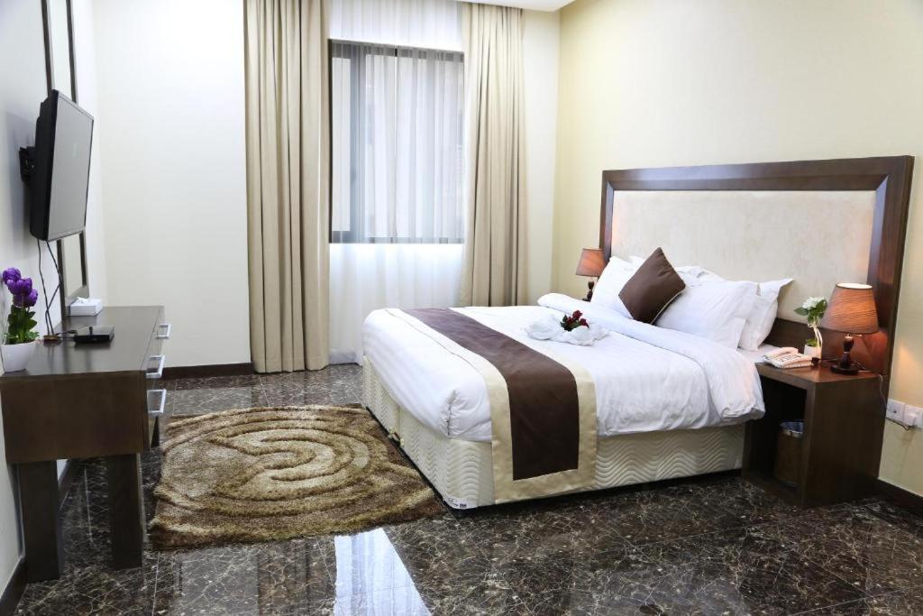 Belle Tower Luxury Hotel Apartments 11/50