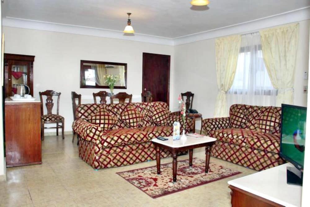 Alexandria Mediterranean Suites 23/30