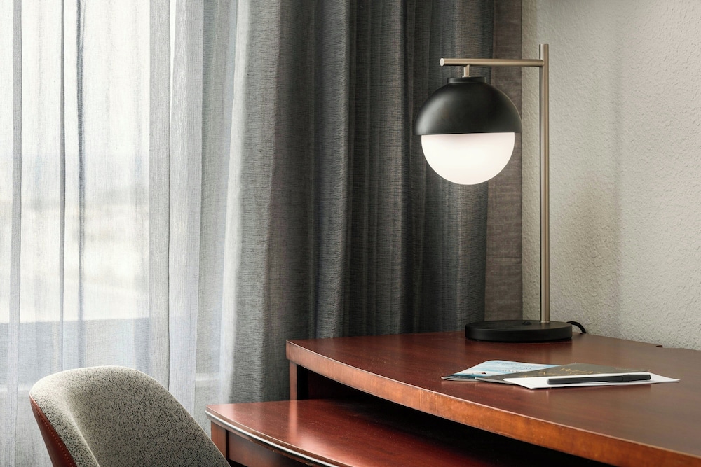 Courtyard by Marriott St. Petersburg Downtown 31/64