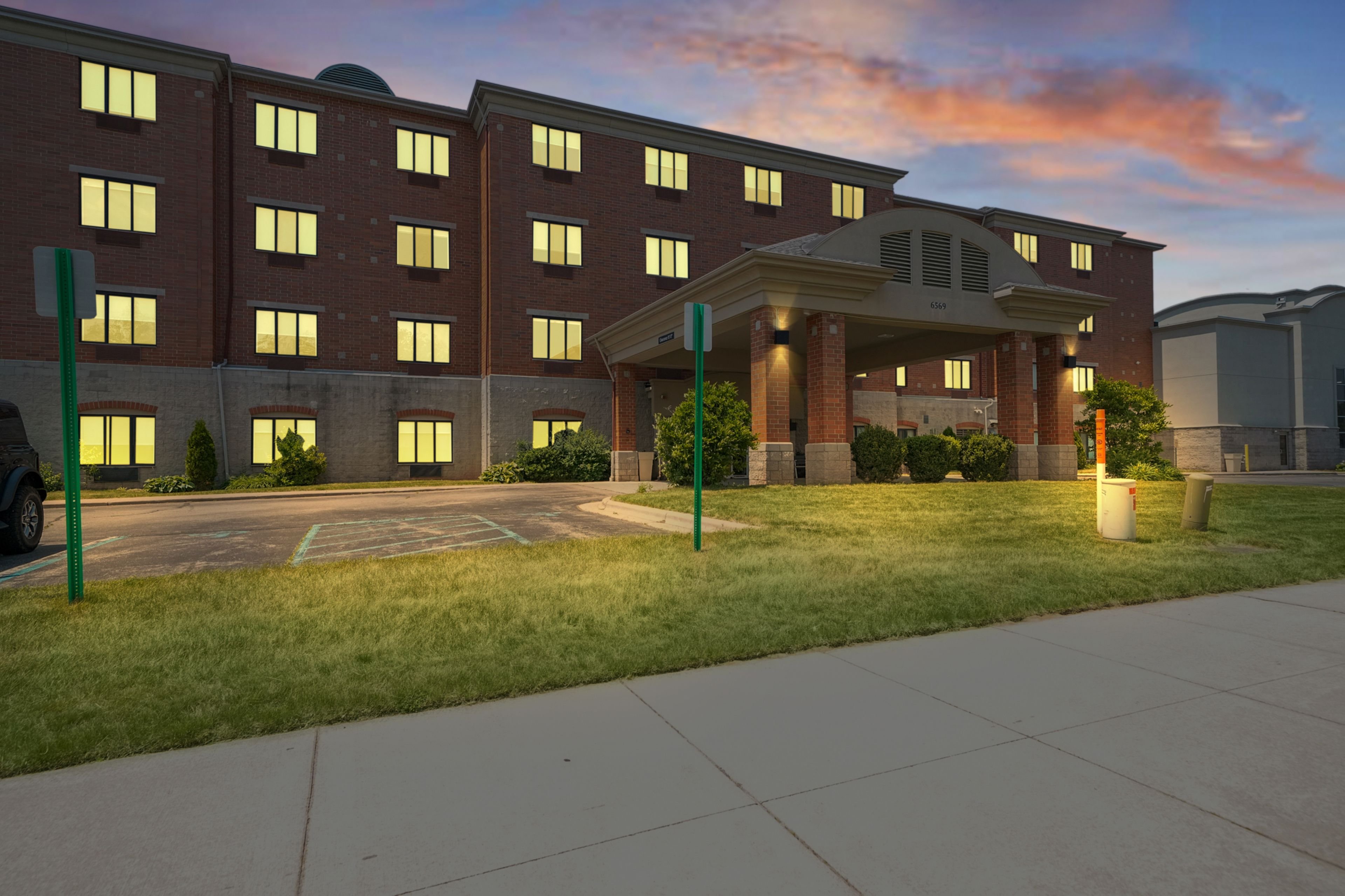Holiday Inn Grand Rapids South 35/39