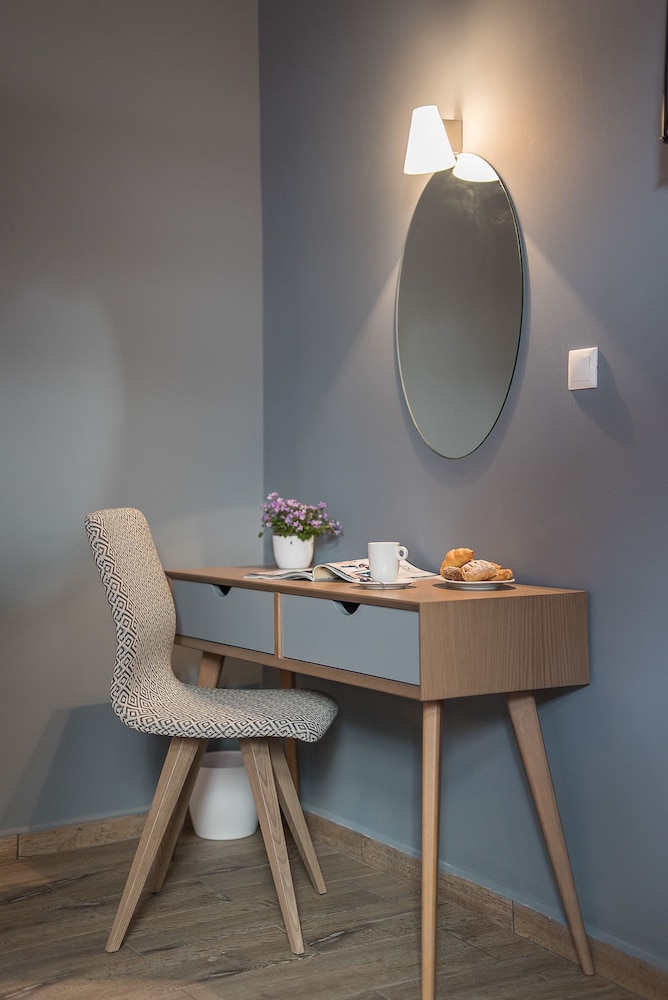 Bluebell Luxury Suites 34/42