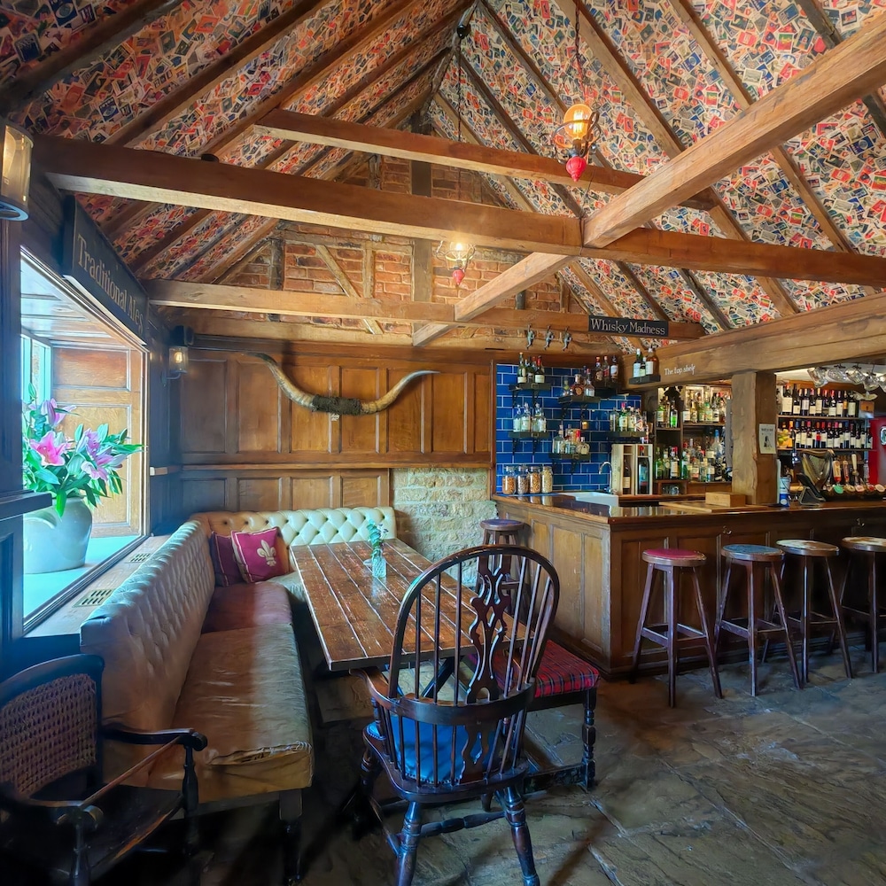 The White Horse Inn 35/62