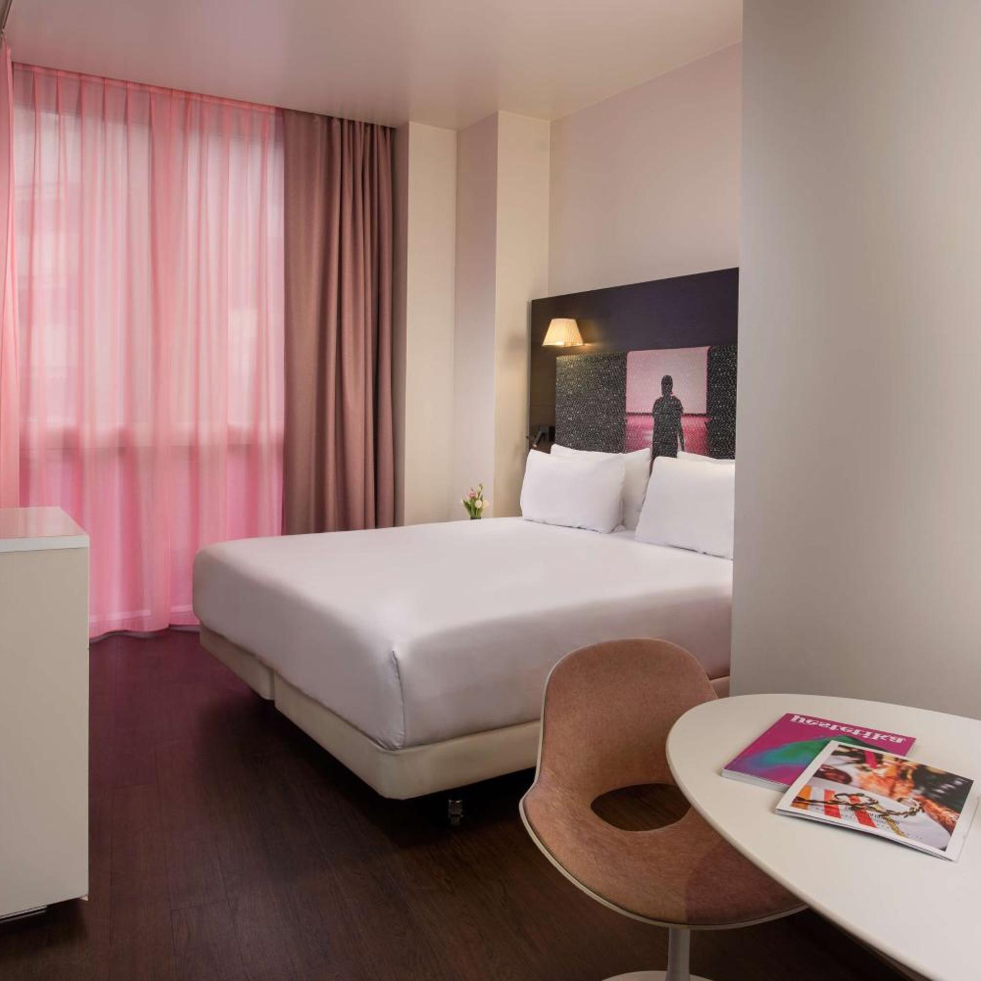 Nhow, Premium, Double or Twin Bed