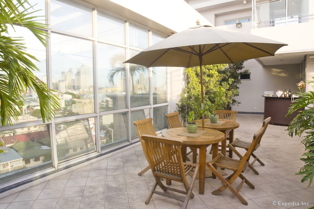 Herald Suites Solana 51/65
