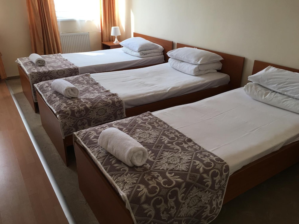 Hotel Ferihegy 14/30