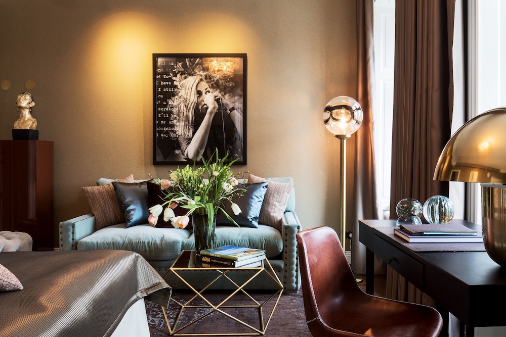 Lydmar Hotel 28/72