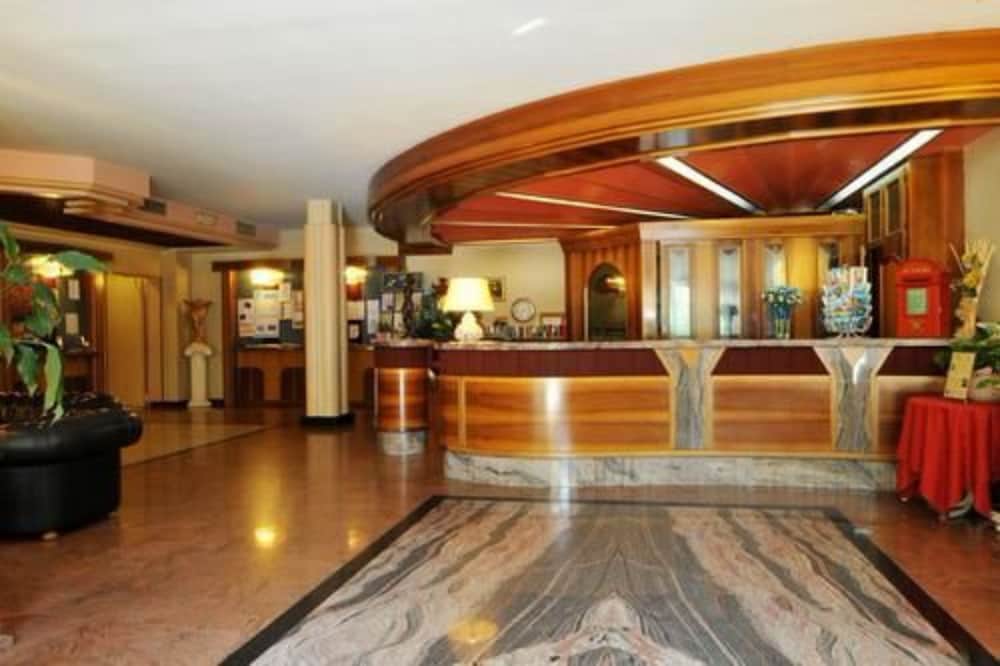 Park Hotel Oasi 5/71