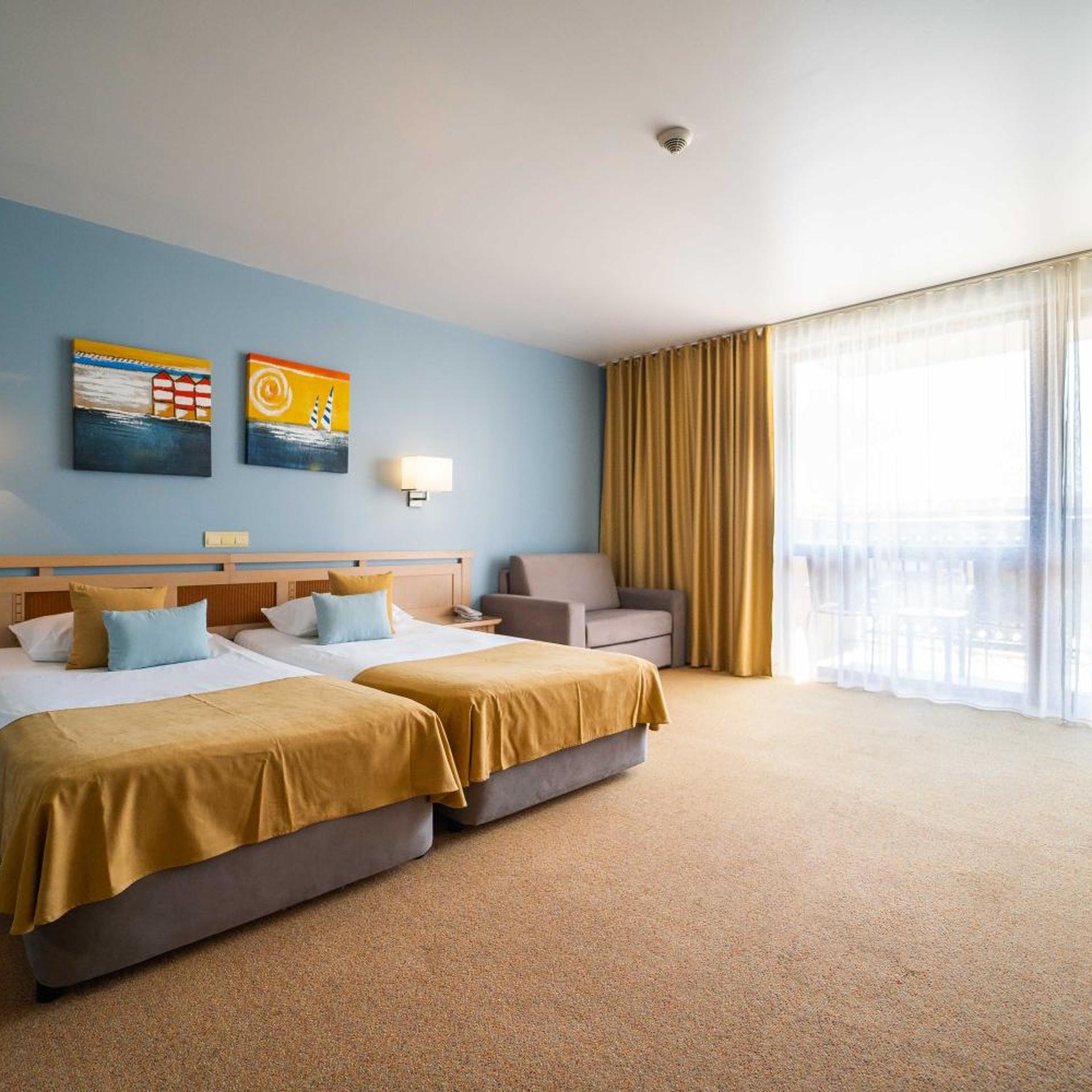 Room, Single Bed, Lateral Side Sea View
