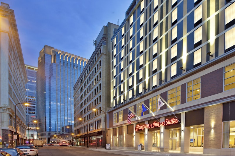 Hampton Inn and Suites Minneapolis Downtown 4/45
