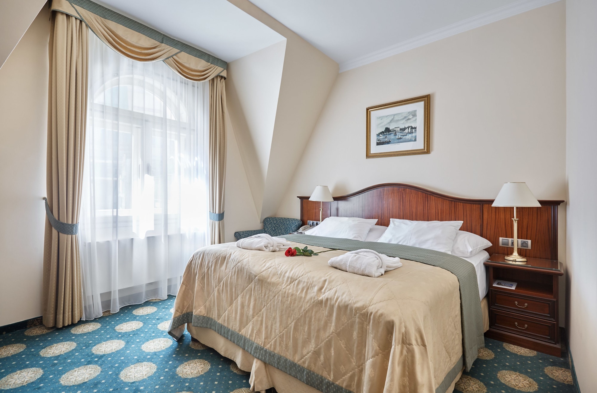 2 BEDROOMS, FAMILY, APARTMENT
