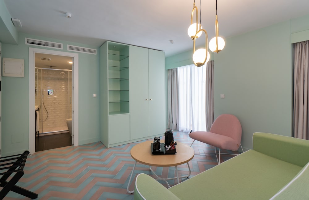 The Agir Springs Hotel 24/31