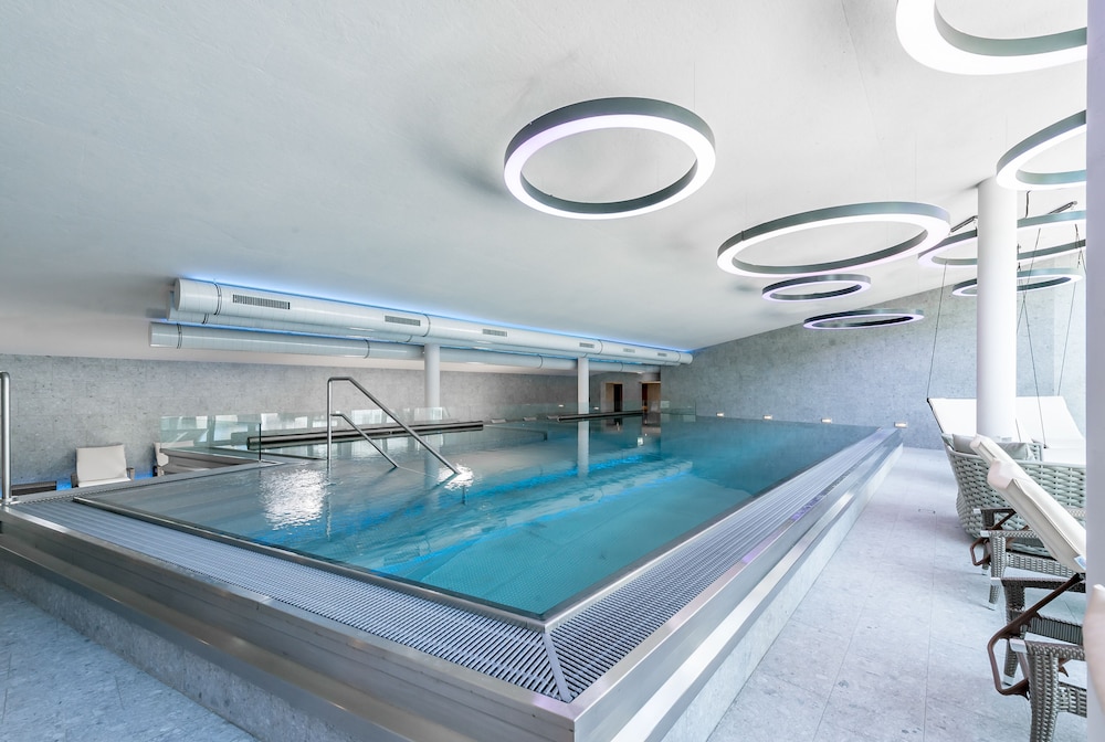 Hotel Tyrol 39/58