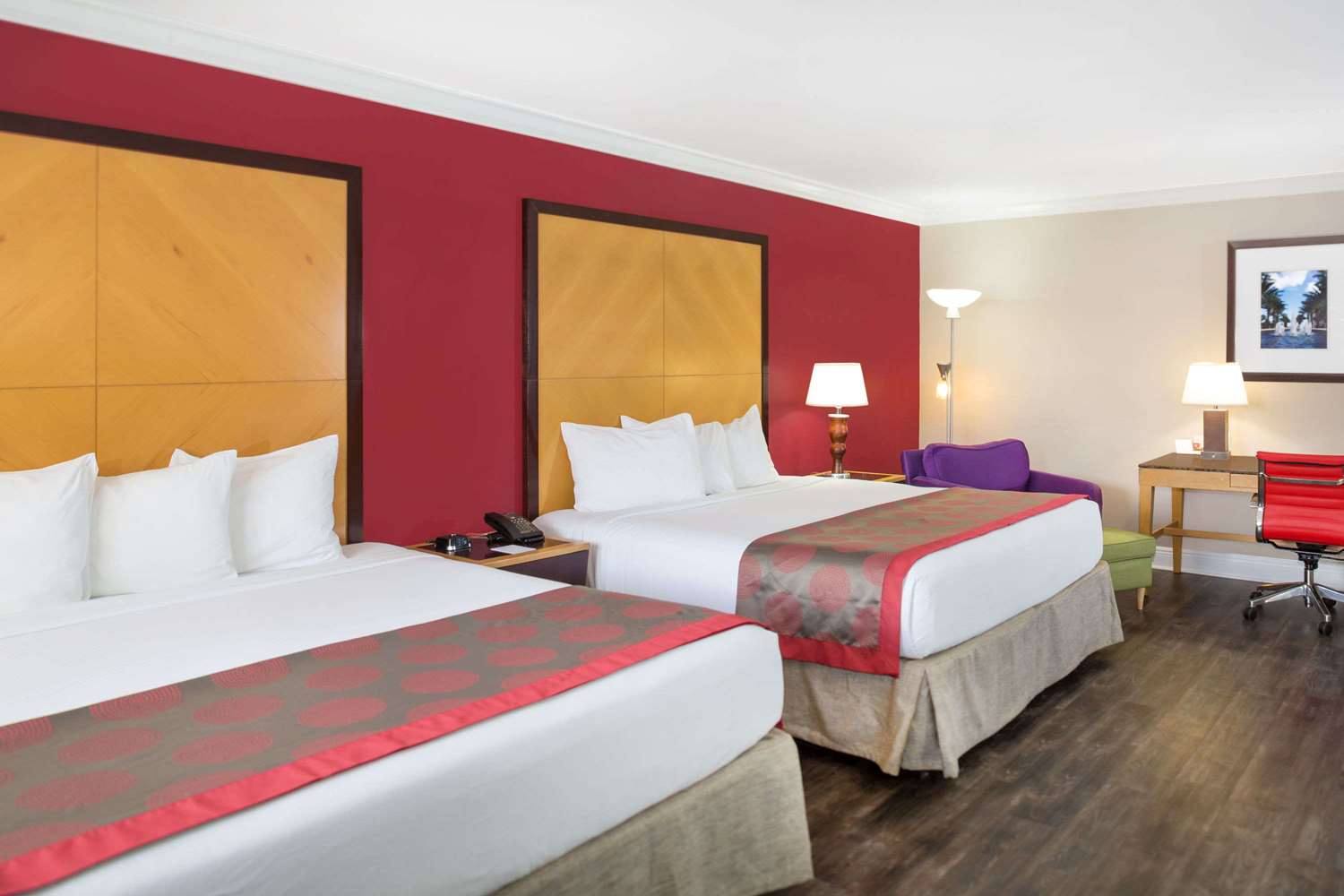 Ramada By Wyndham Miami Springs/Miami International Airport 11/48