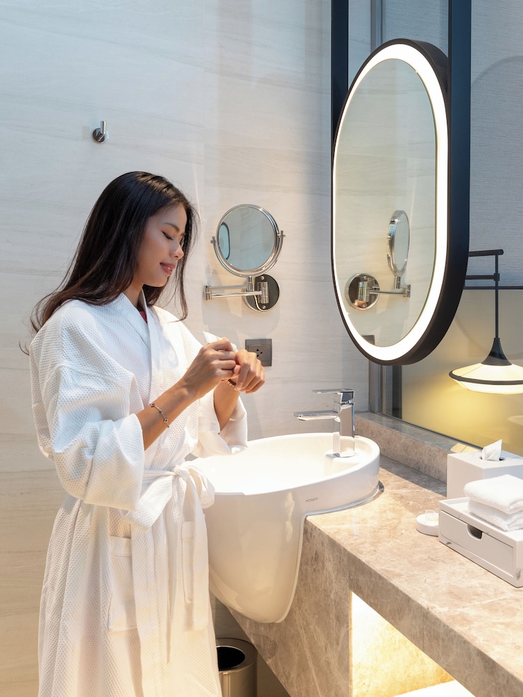 غرفة ديلوكس بسريرين مزدوجين، Courtyard by Marriott Bangkok Suvarnabhumi Airport 6/6