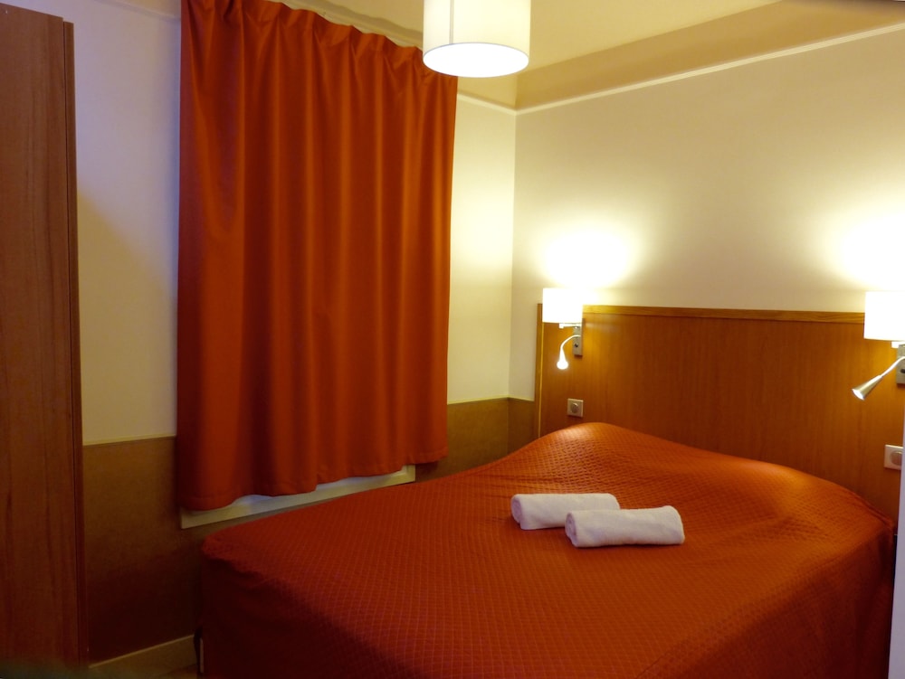 Hotel Marignan 34/67