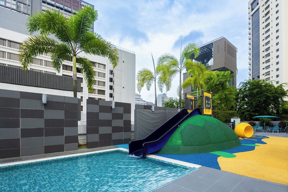 Novotel Living Singapore Orchard 53/60