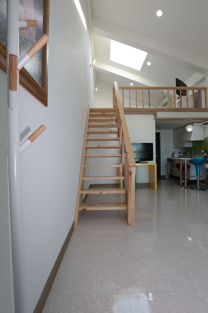 Seaview Pension 34/62