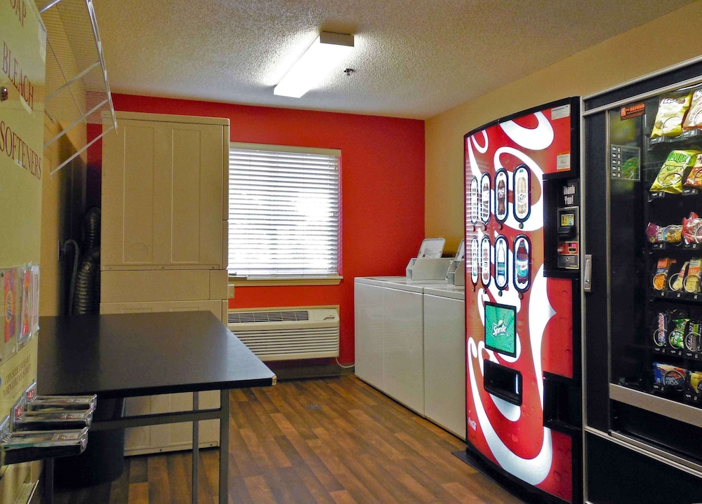 Extended Stay America - Charleston - Northwoods Blvd. 37/51
