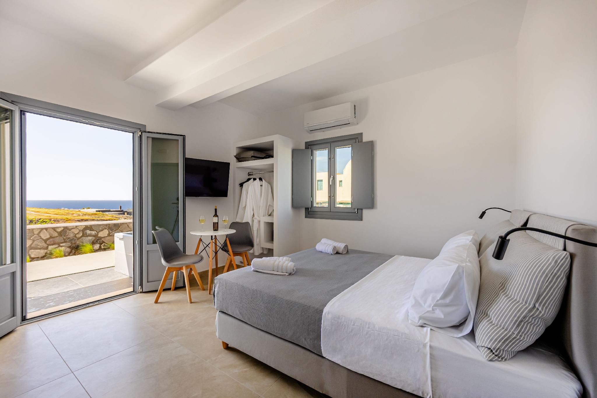 Nastram Suites Oia 5/30