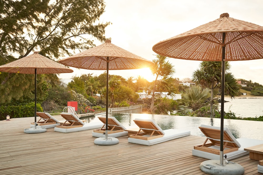 Paradise Cove Boutique Hotel - Adults Only 65/69