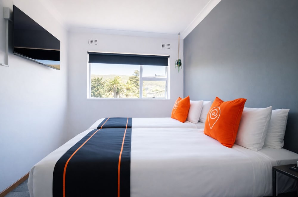 Standard, Twin Beds, City View