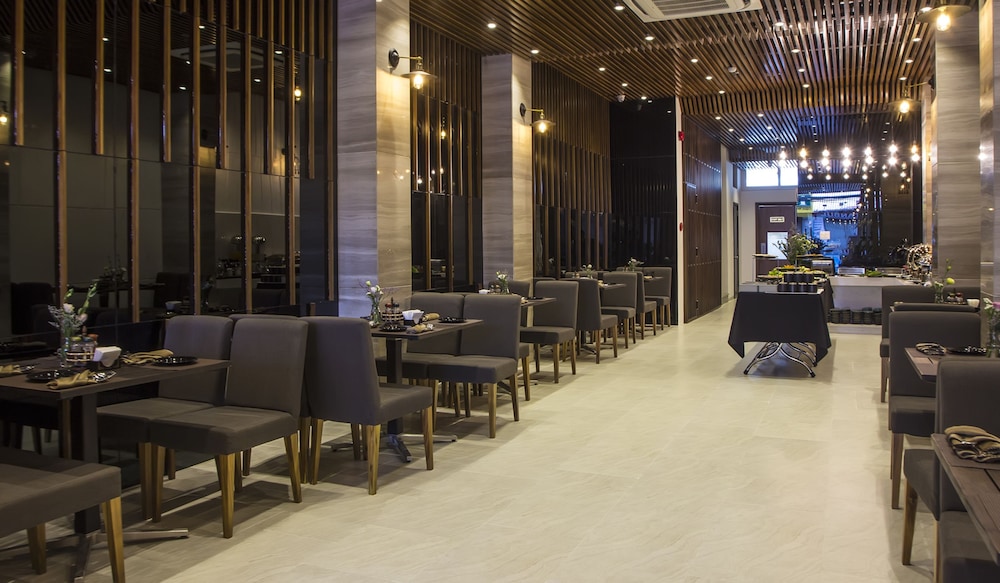 AROMA NHA TRANG BOUTIQUE HOTEL 37/46