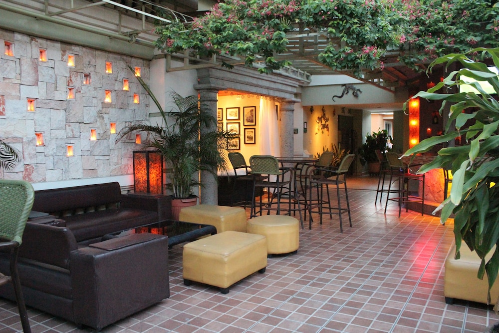 Boutique Hotel La Cordillera 25/37