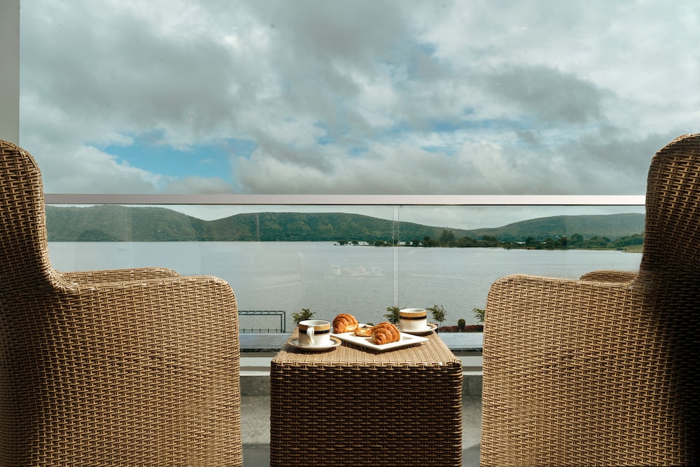 Zana Lake Resort Udaipur 51/53