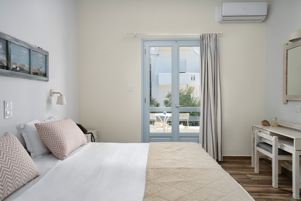 Iris Boutique Hotel 23/74