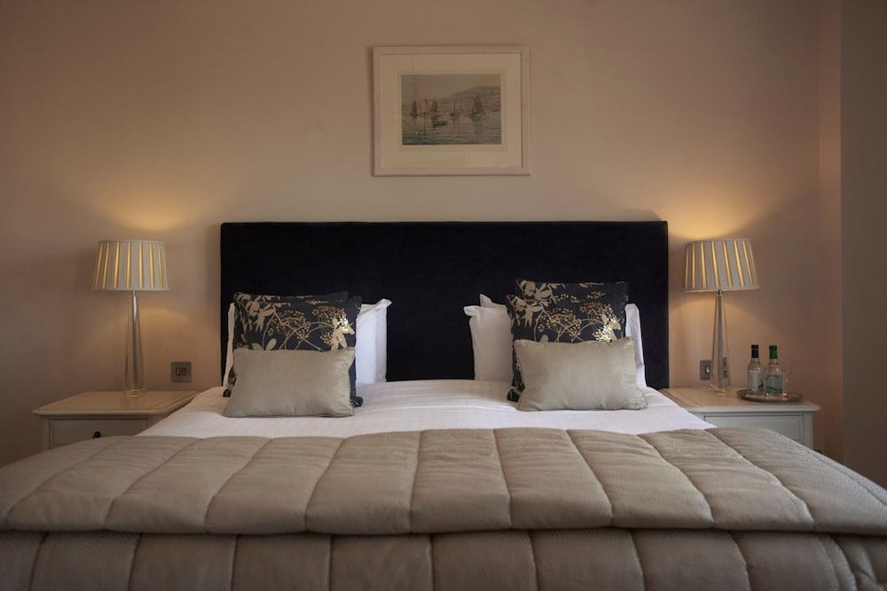 The Royal Duchy Hotel 16/53