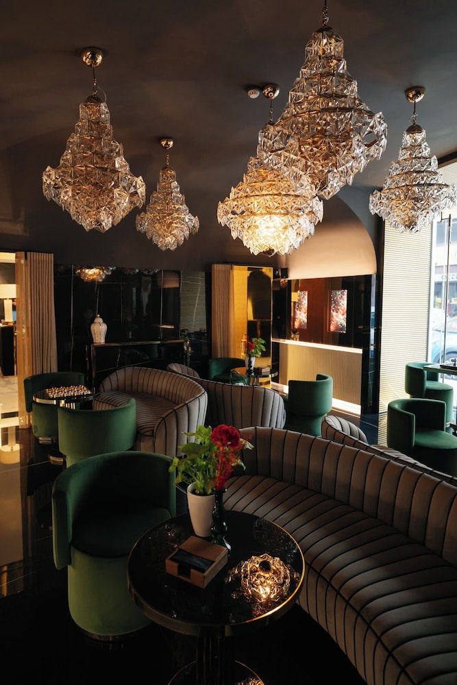 Bra Hotel 30/47