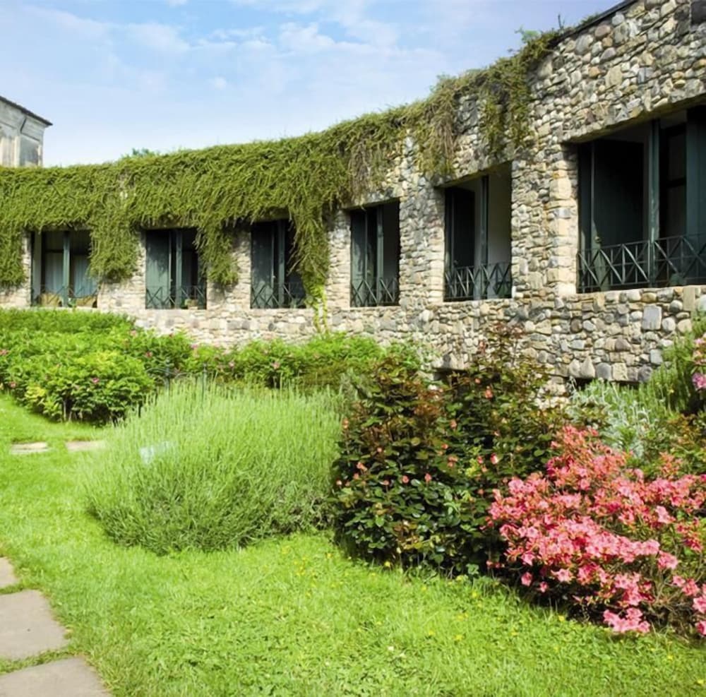 RELAIS DU SILENCE ALBERGO RELAIS I DUE ROCCOLI 45/50