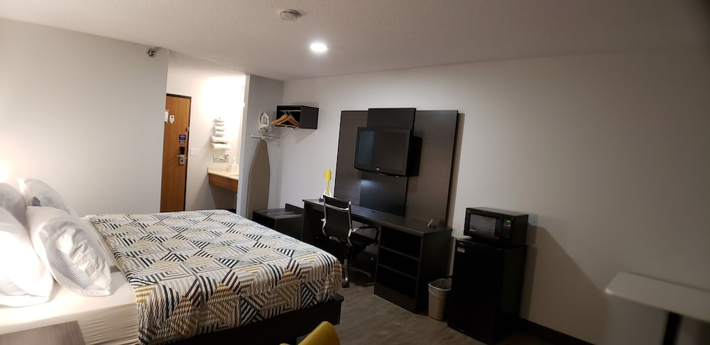 Motel6 Kewanee, IL 26/62